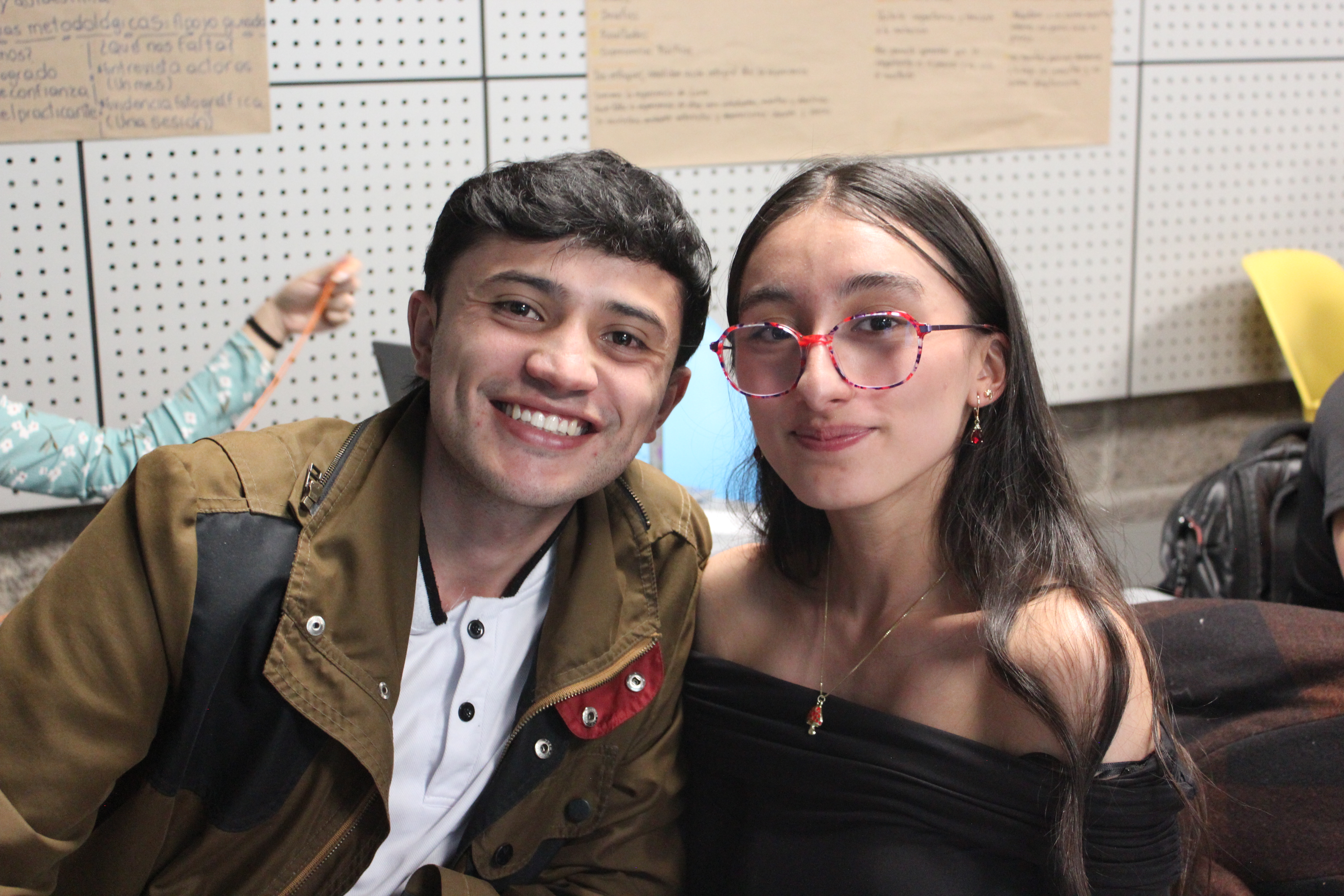 ¿Qué es la Beca Maestros al Servicio del País?